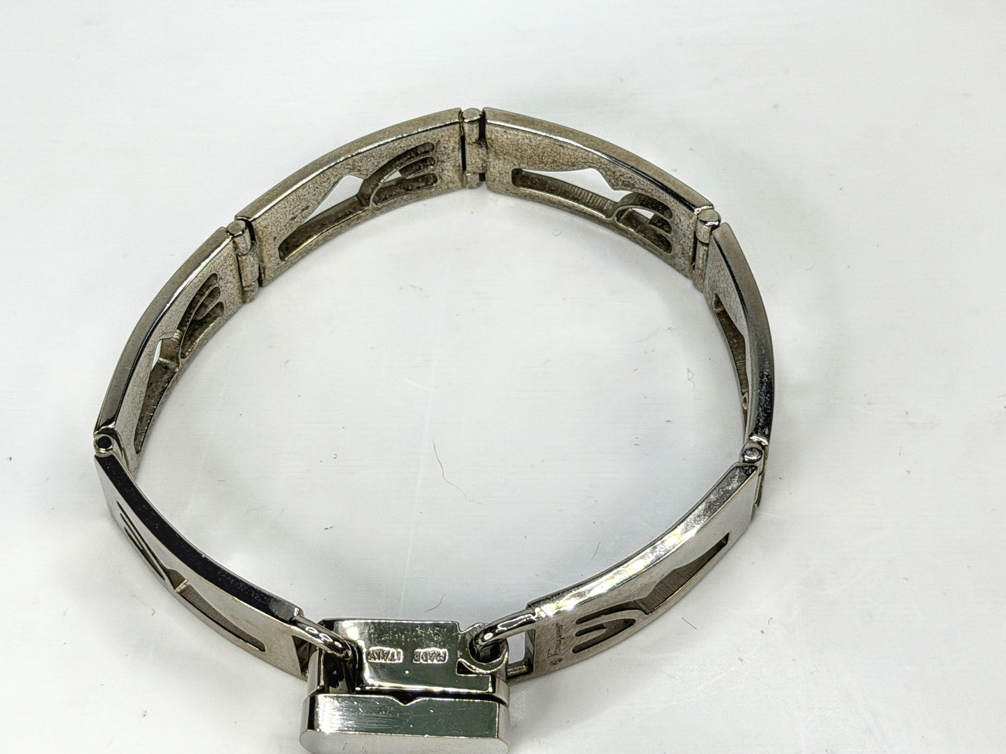 Vintage Salvatore Ferragamo Gancini Link Bracelet Silver Tone Italy GS883
