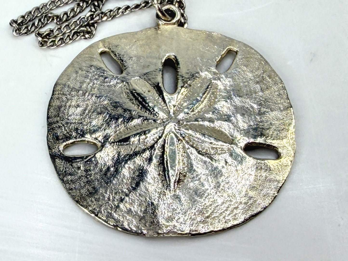 Retired James Avery Sterling Silver 1.75" Large Sand Dollar SS Necklace JR1984