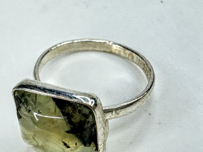 Handmade Green Tourmaline gemstone Sterling Silver Ring Size 7.5  3g s7.5 JR2091