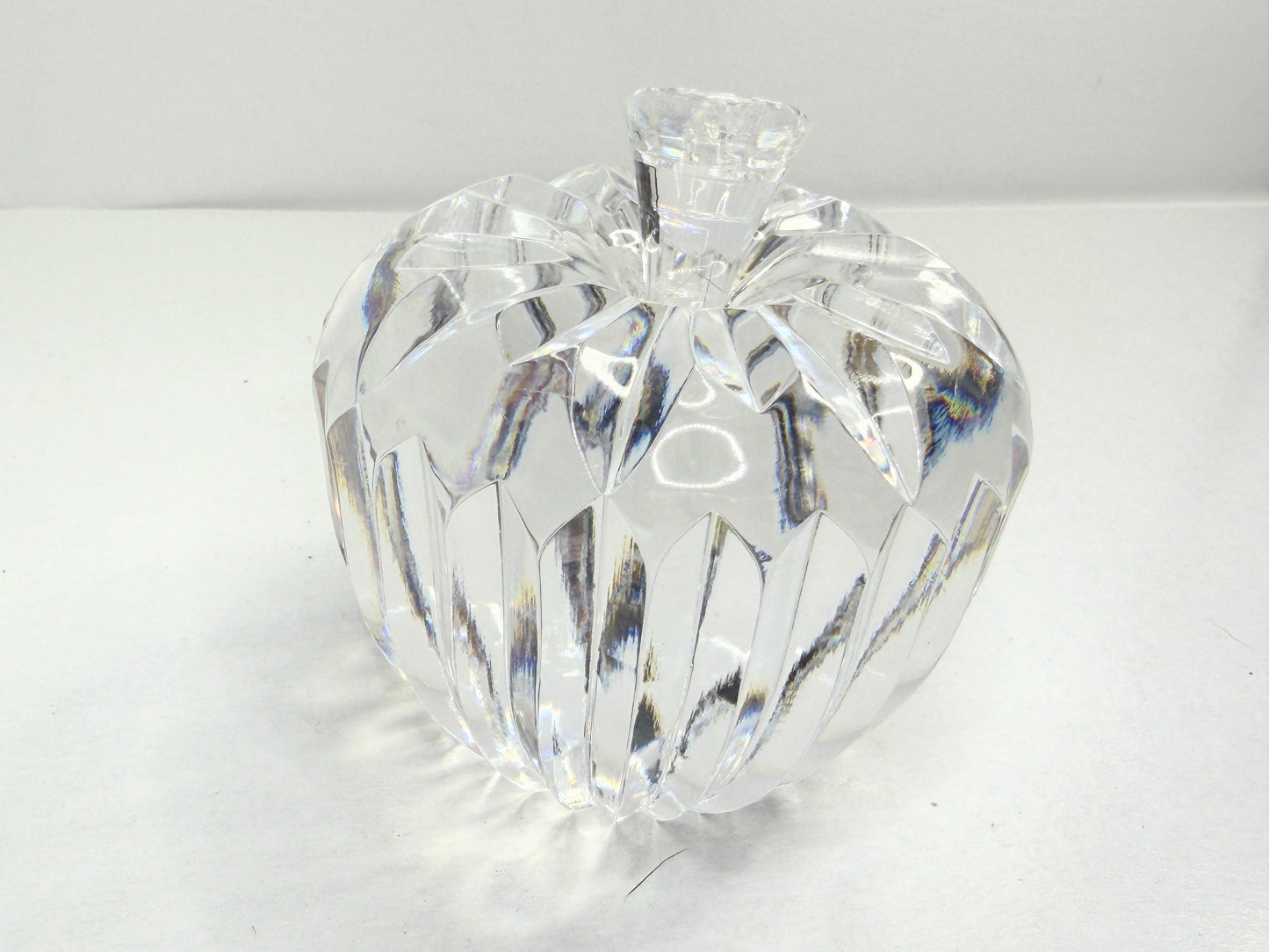 Signed Waterford Crystal APPLE Paperweight, Sculpture, Figurine - The Big Apple S256