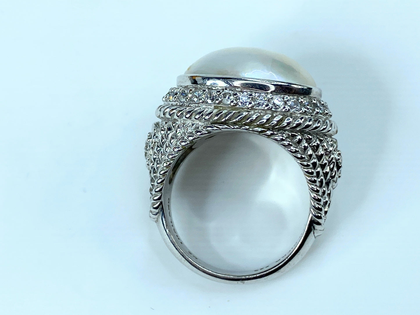 Judith Ripka Sterling silver Mabe Pearl CZ statement ring 11.7g s7 JR9065