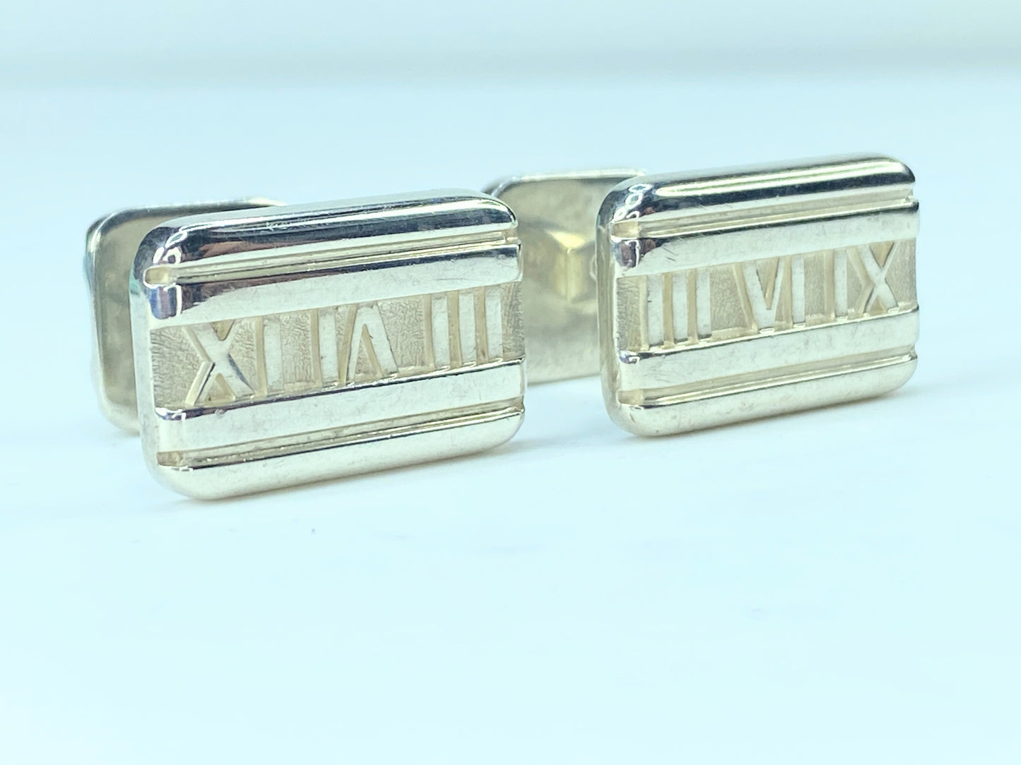 Italy Tiffany & Co Sterling Silver Atlas Roman Numeral Cufflink 15.5g JR9578