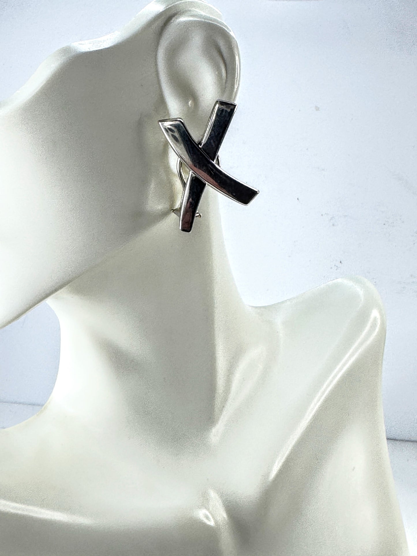 Vintage Tiffany & Co. Paloma Picasso Graffiti X Sterling Clip Earrings JR2004