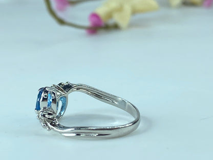 Platinum Heart shaped Blue Topaz foliage floral ring 3.6g s7 JR97