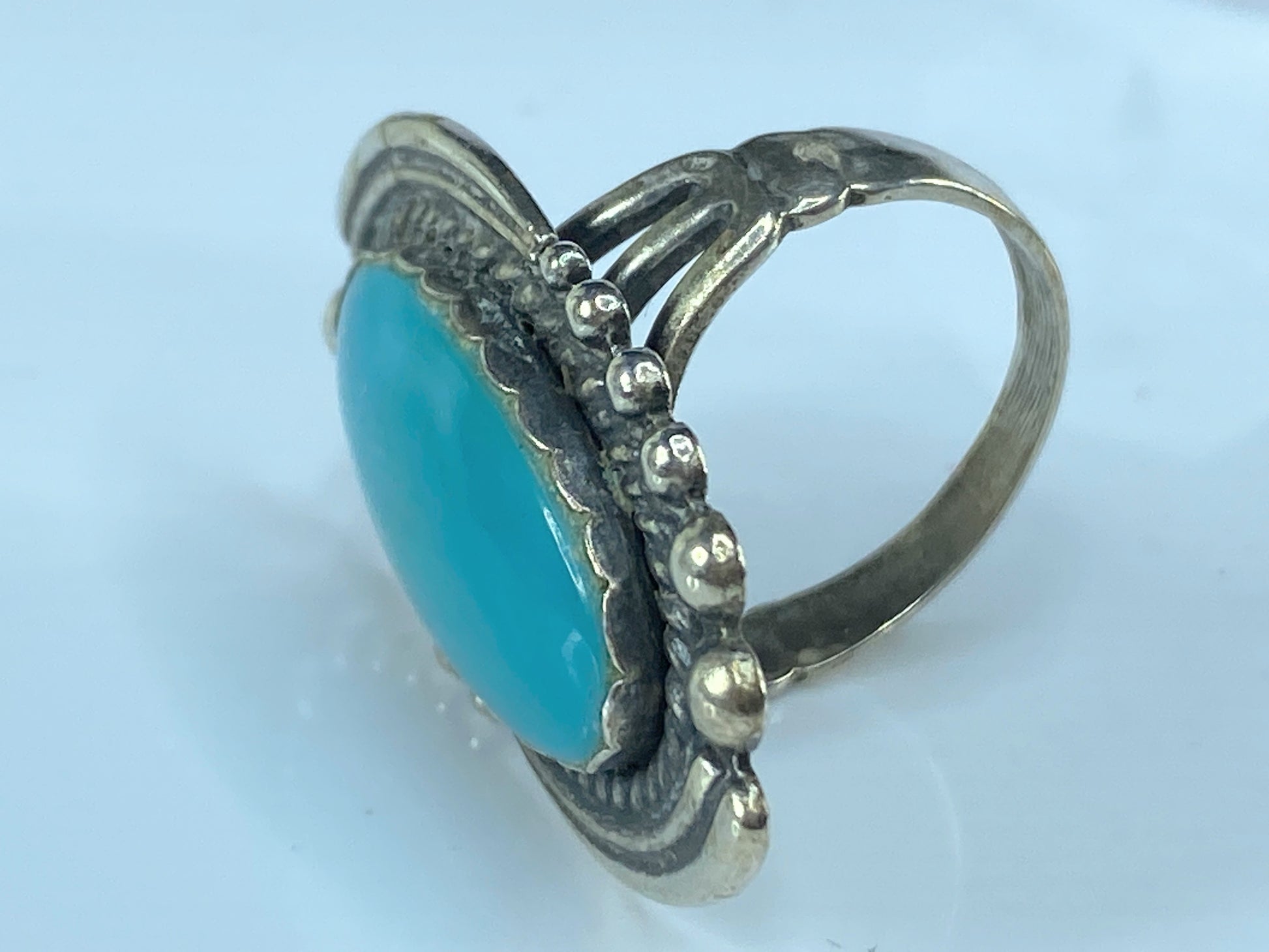 Vintage Southwestern Blue Turquoise rope & Bead accent ring