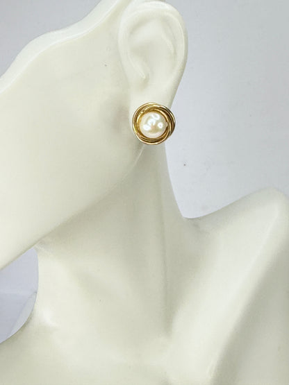 Vintage 14K Gold Pearl Nest Swirl Stud Earrings 7mm Pearl 11mm JR1939