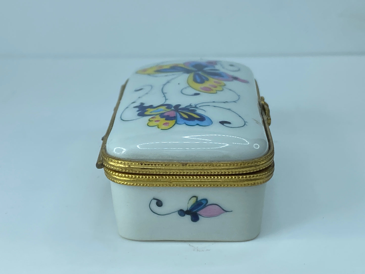 Limoges France "Butterflies lover" classic peint Main trinket A28