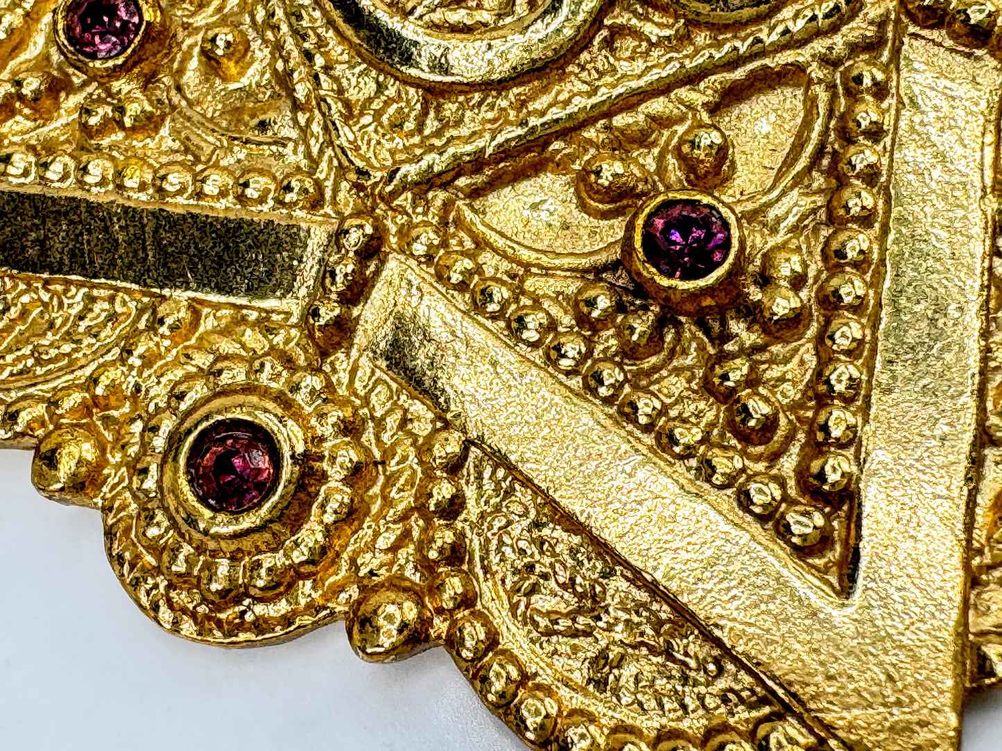 Vintage 1992 Butler & Wilson Gold Tone Hindu Om Brooch Purple Crystals GS852