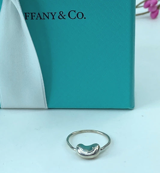 Beautiful Tiffany & Co. Elsa Peretti Rotating Bean Ring in Sterling Silver JR727