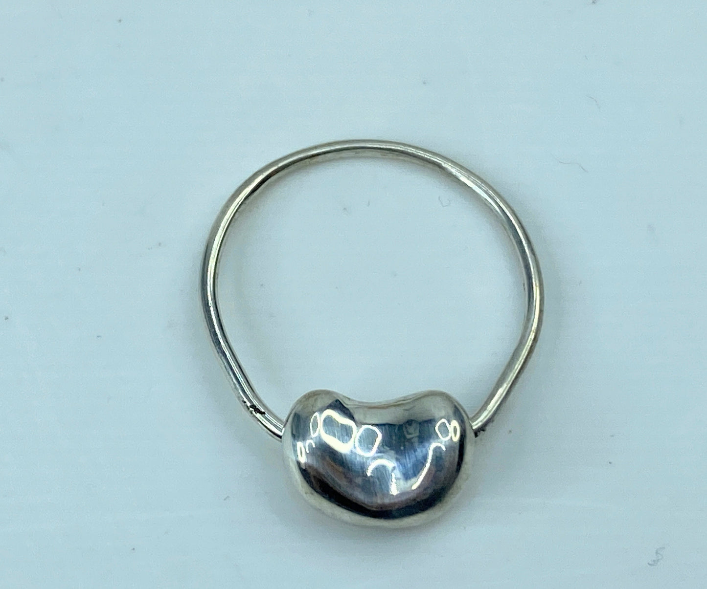 Beautiful Tiffany & Co. Elsa Peretti Rotating Bean Ring in Sterling Silver JR727