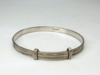 Vintage British Silver Adjustable Engraved Bangle Bracelets Pair 12.7g JR1943