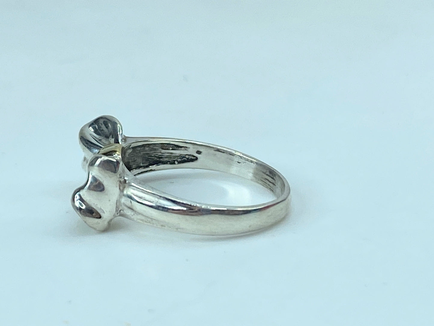 Tiffany & Co. 18K Yellow Gold and Sterling Silver Bow Ring Size 7 3.8g JR739