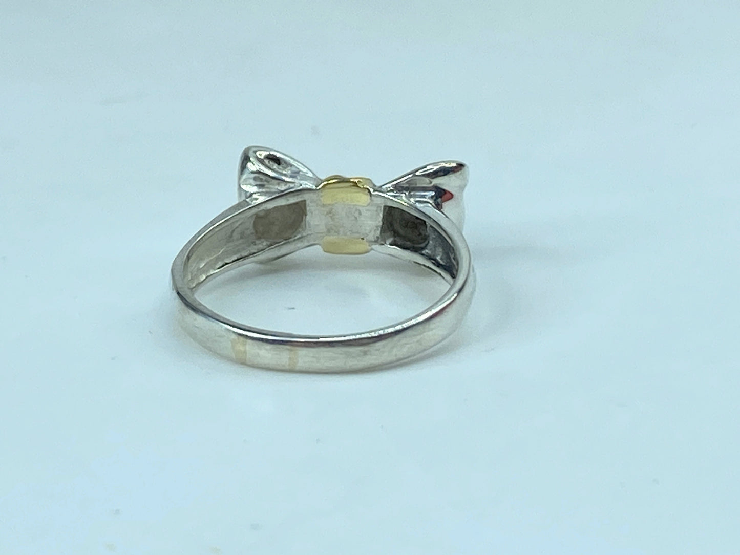 Tiffany & Co. 18K Yellow Gold and Sterling Silver Bow Ring Size 7 3.8g JR739