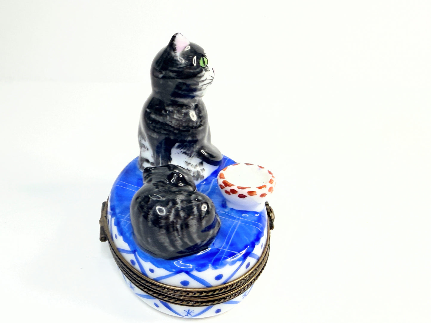 Peint Main Limoges Cat & Kitten Trinket Box Mouse Clasp Hand Painted A763