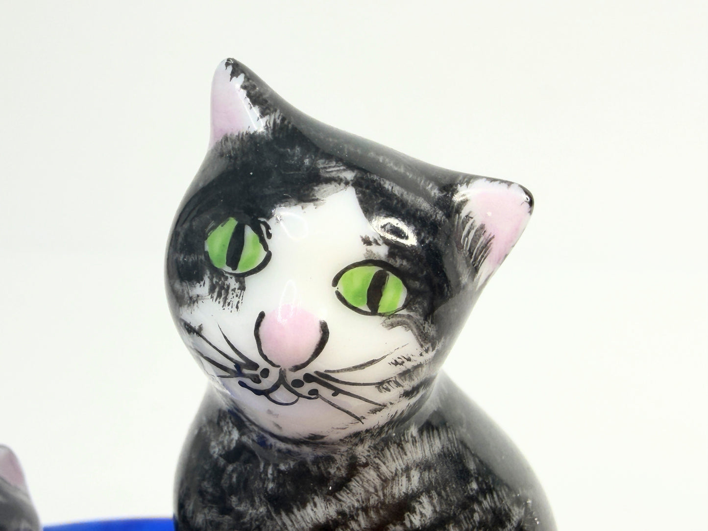 Peint Main Limoges Cat & Kitten Trinket Box Mouse Clasp Hand Painted A763