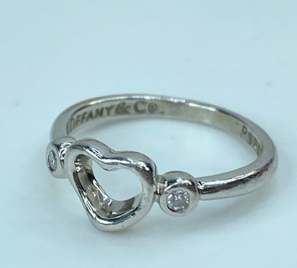 Tiffany & Co ring. "Open heart" in Platinum 950 and diamonds s6 3.7g JR740