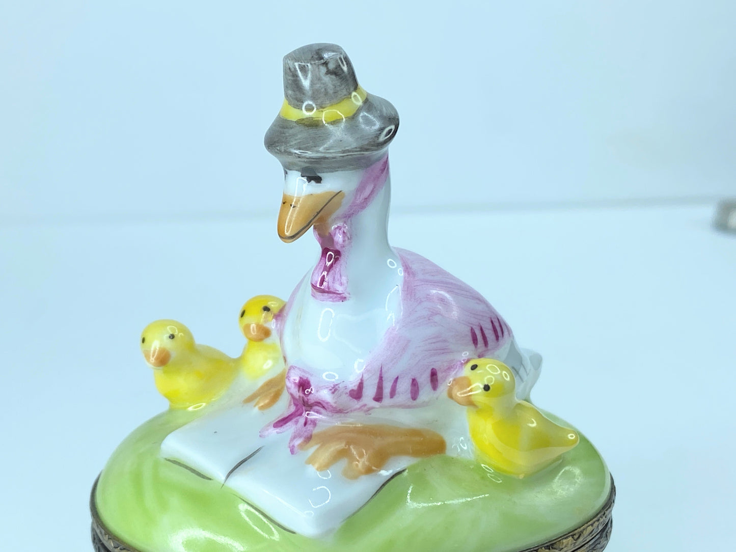 Limoges France Peint Main Mother Goose & gosling trinket box A42