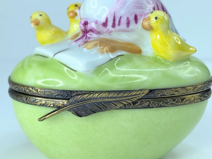 Limoges France Peint Main Mother Goose & gosling trinket box A42