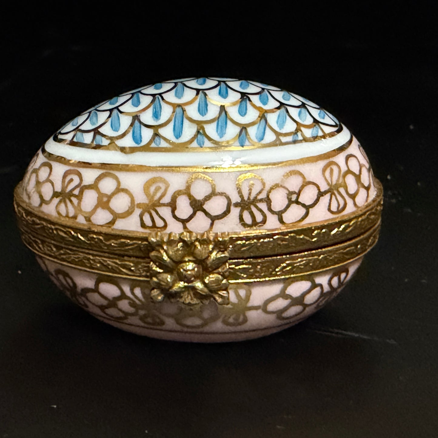 Limoges Hand Painted Porcelain Trinket Box Floral Basket Clasp A778