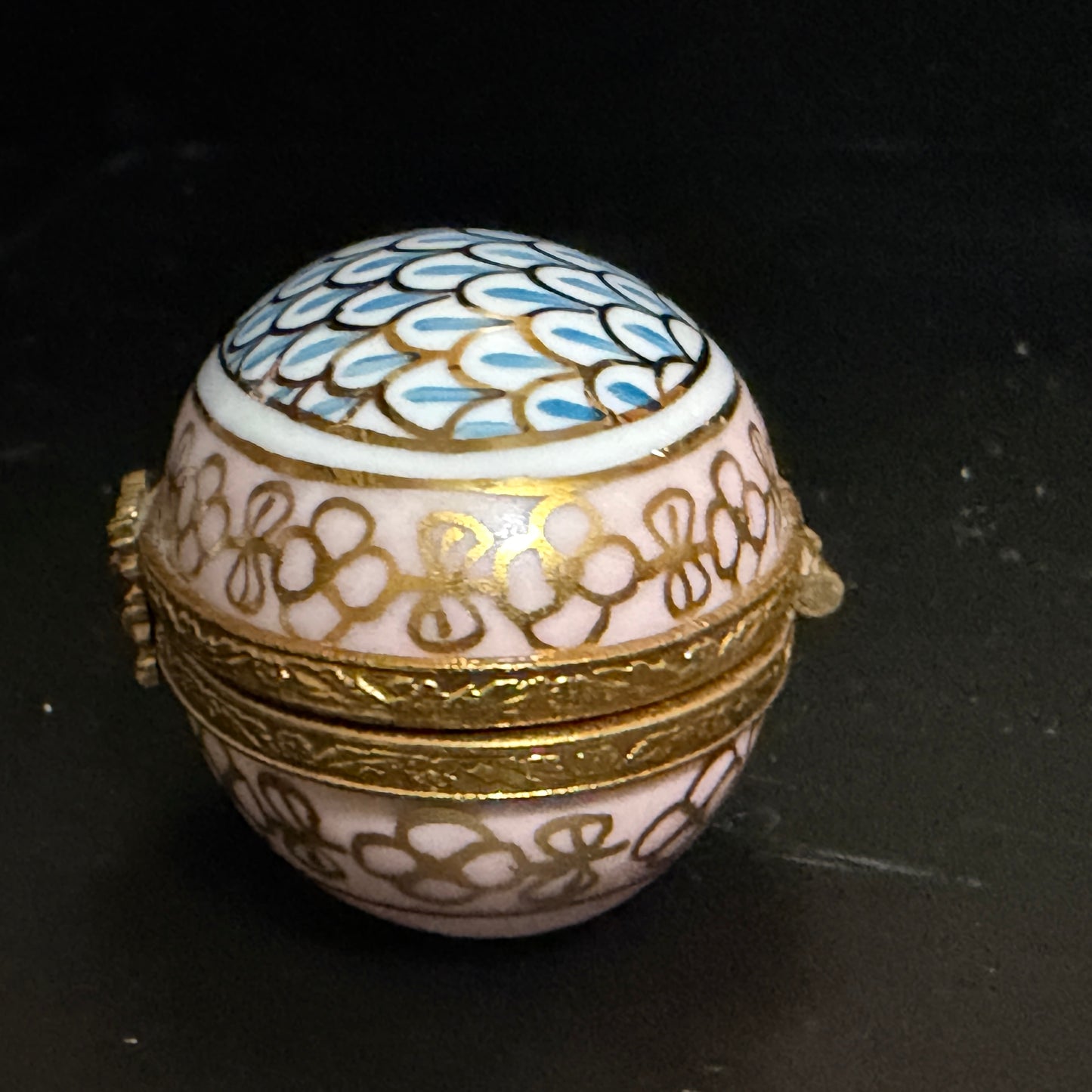 Limoges Hand Painted Porcelain Trinket Box Floral Basket Clasp A778