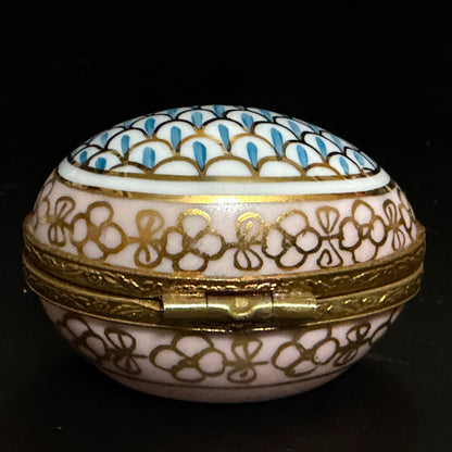 Limoges Hand Painted Porcelain Trinket Box Floral Basket Clasp A778