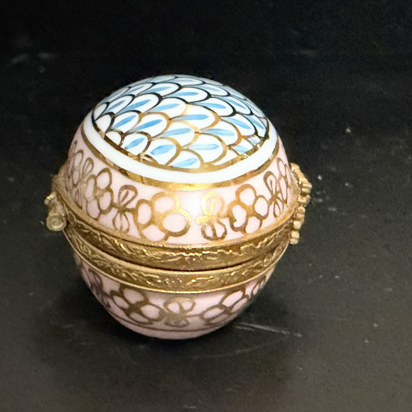 Limoges Hand Painted Porcelain Trinket Box Floral Basket Clasp A778