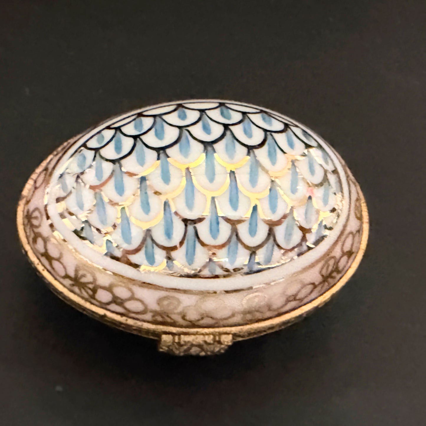 Limoges Hand Painted Porcelain Trinket Box Floral Basket Clasp A778