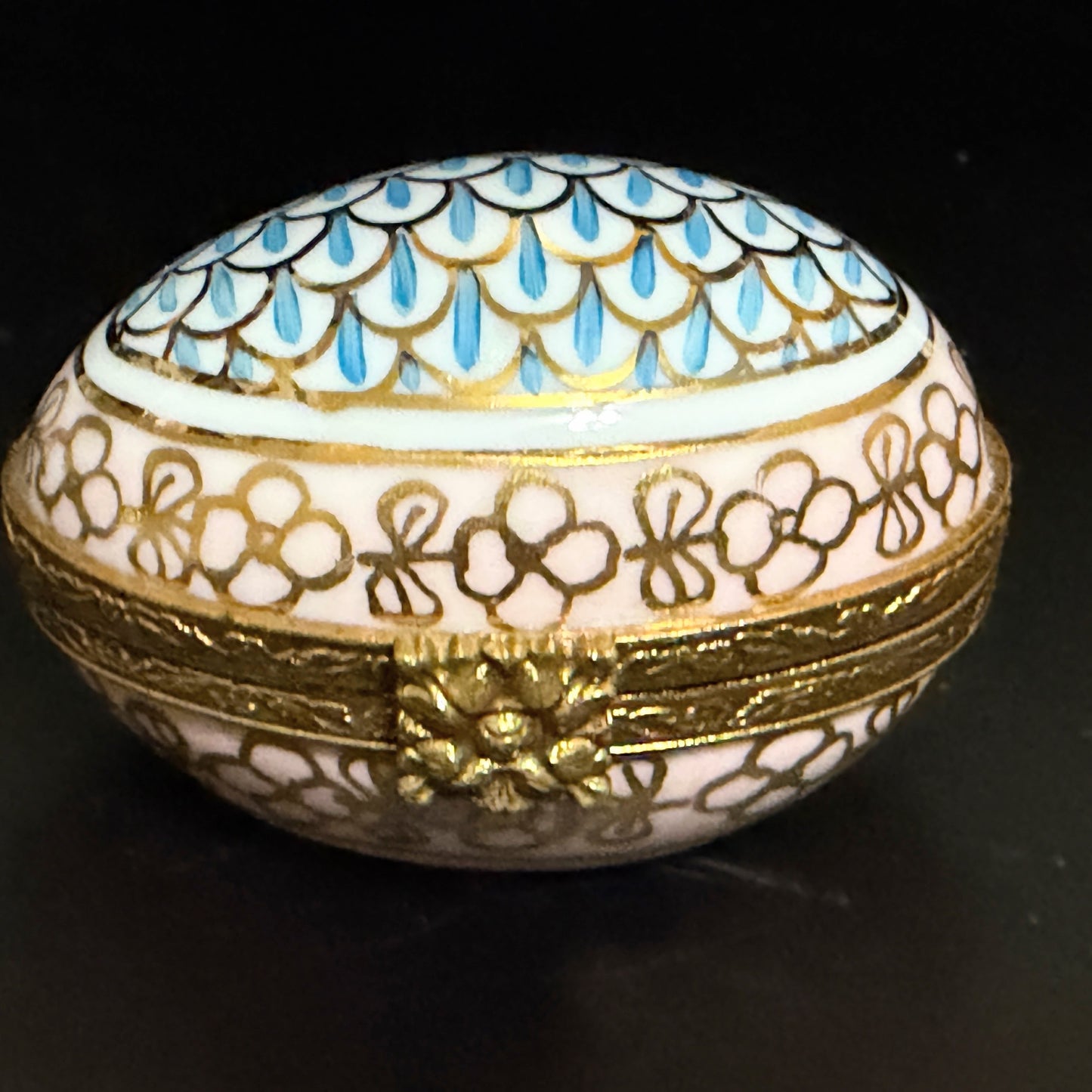 Limoges Hand Painted Porcelain Trinket Box Floral Basket Clasp A778