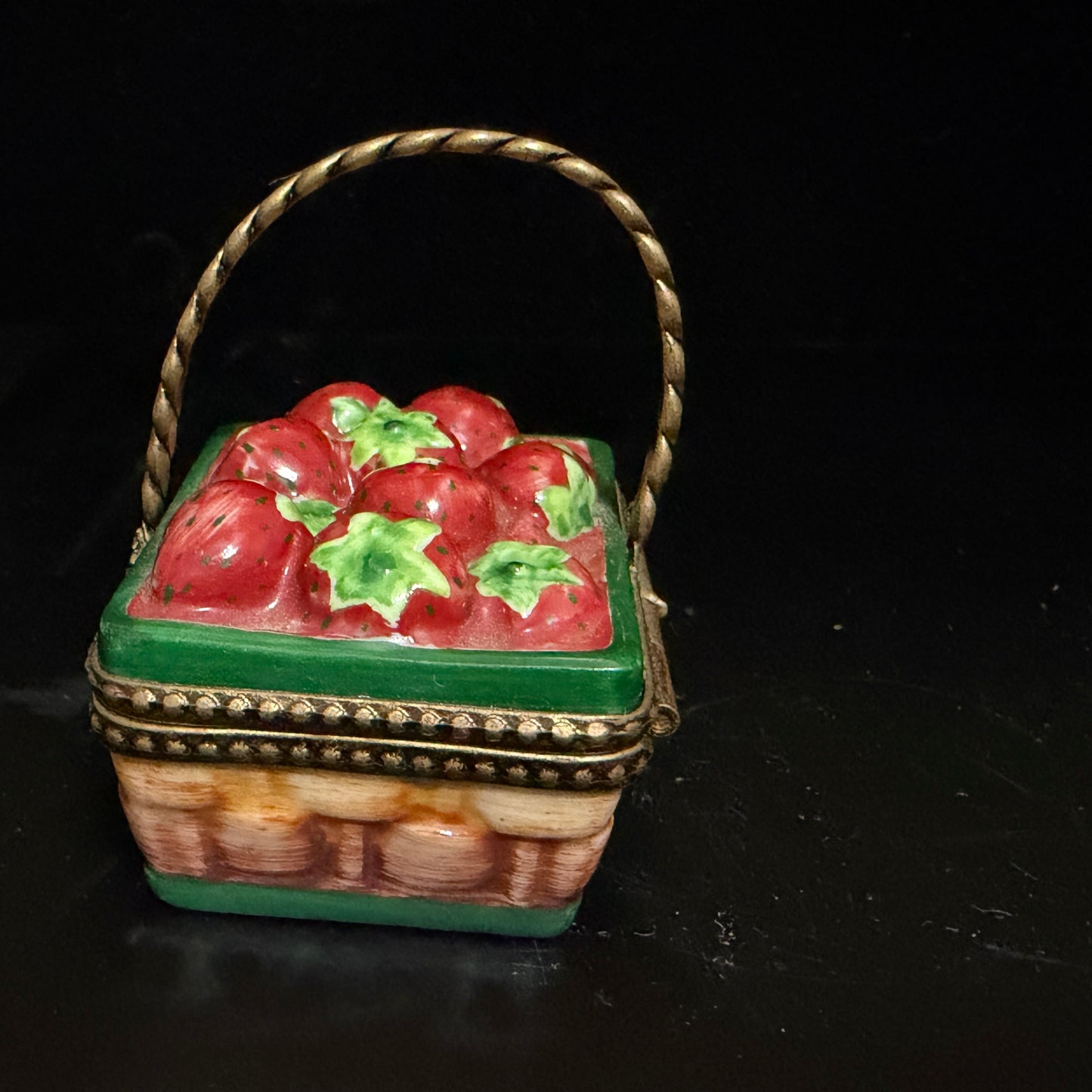 Delightful Strawberry Basket Limoges Box, Hand-Painted with Handle A783