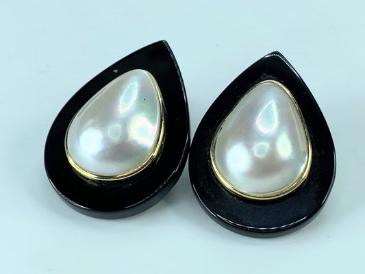 Mabe Pearl Onyx Teardrop Earrings in 14k yellow gold 11.6g 33mm JR130