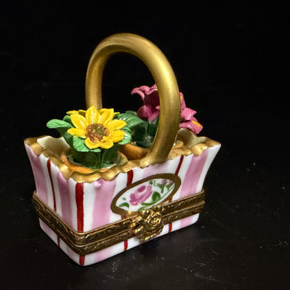 Vintage Peint Main Limoges France Handbag Trinket Box Rose Clasp Signed A784