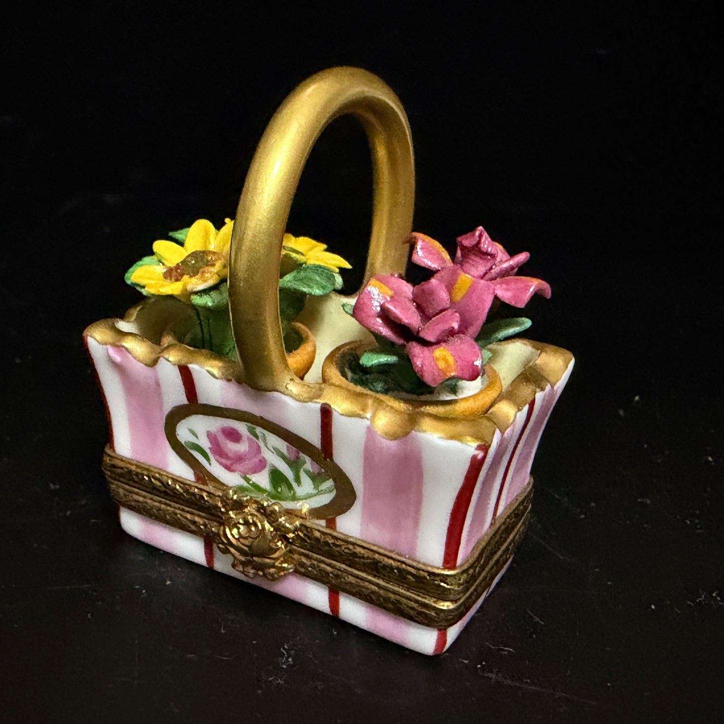 Vintage Peint Main Limoges France Handbag Trinket Box Rose Clasp Signed A784