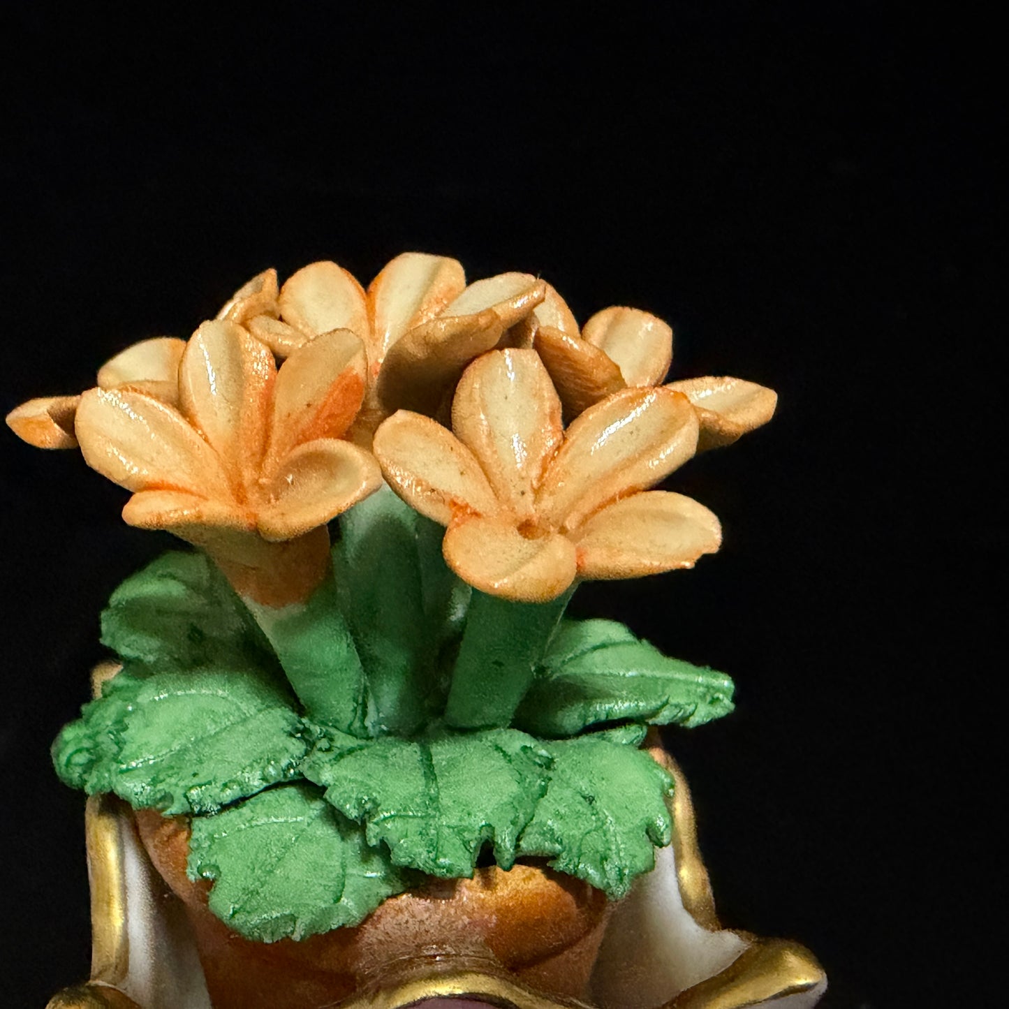 Limoges Peint Main Floral Planter Trinket Box Rose Clasp BRC France A786