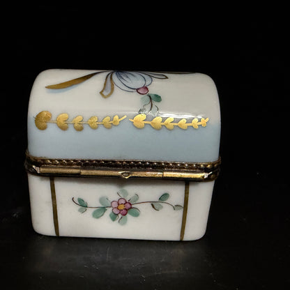 French Limoges Hand Painted Chest Trinket Box Floral Gilt Mounts A789