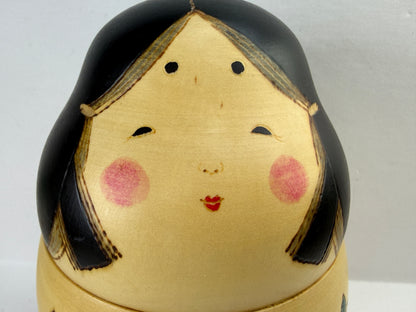 Sansaku Sekiguchi 関口三作 Title: Okame おかめ / 阿亀 Sosaku Kokeshi with Doll Box A1208