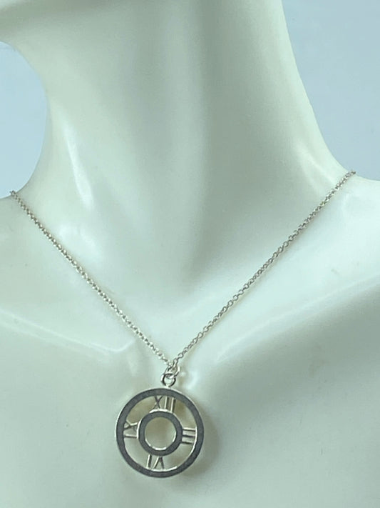 Tiffany & Co.. Atlas Open Circle Sterling Silver Vintage Pendant Necklace JR748