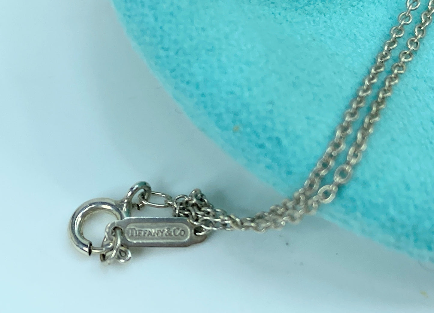 Tiffany & Co.. Atlas Open Circle Sterling Silver Vintage Pendant Necklace JR748