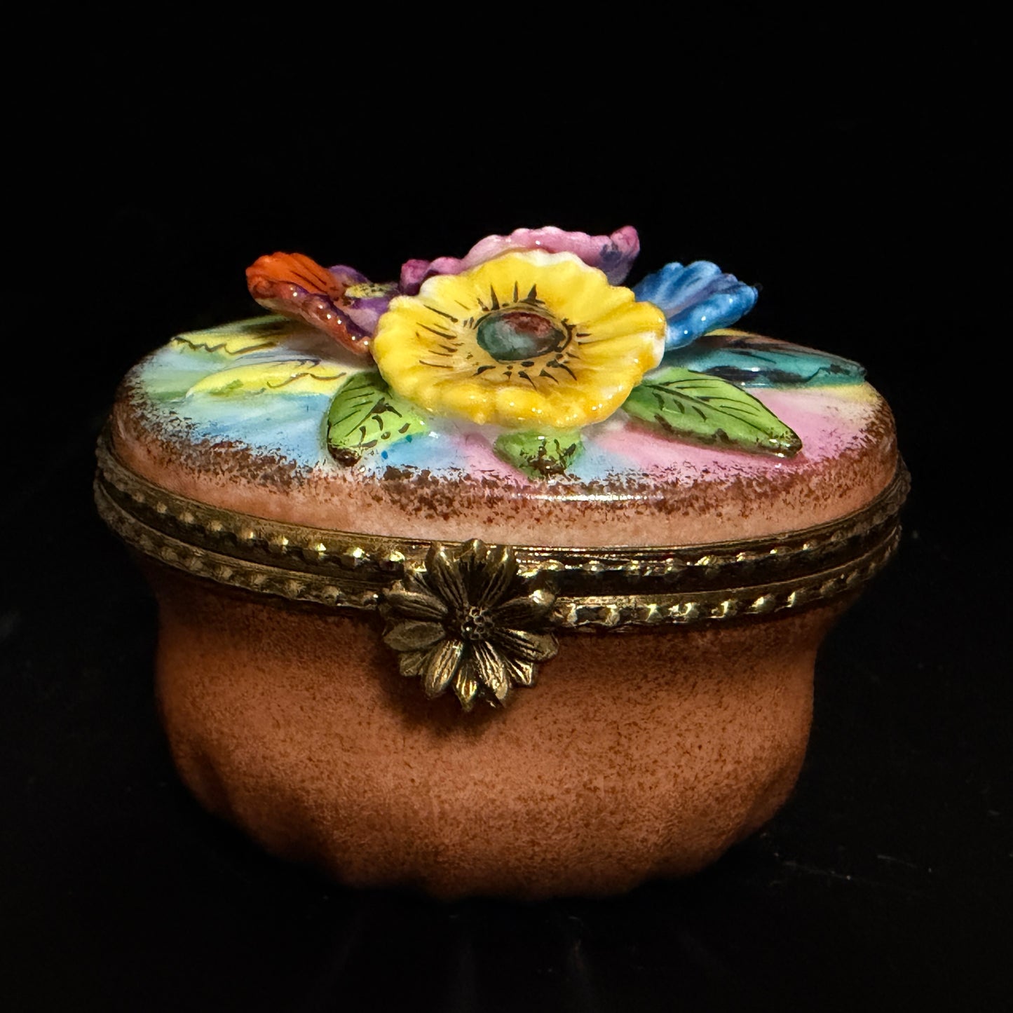 Limoges Peint Main Sculptural Floral Box Ltd edition 8/500 Ornate Gilt A790