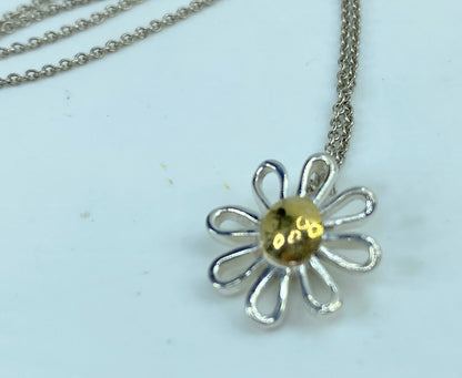 Tiffany & Co Paloma Picasso Daisy 18K Sterling Flower pendant Necklace 16"JR756