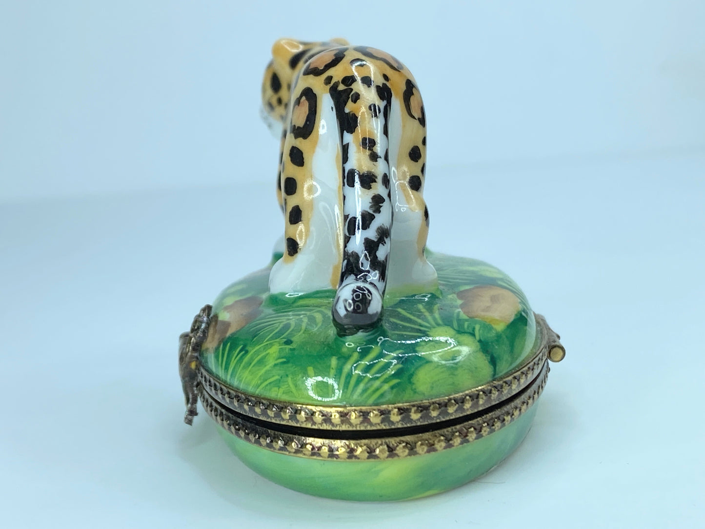 Limoges France Rochard Leopard (Cub) on pasture hinged trinket box A50