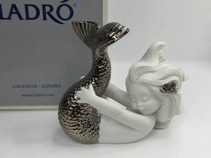 Lladró "Playing at Sea" Mermaid Silver Lustre Porcelain Figurine 01008545 A1223