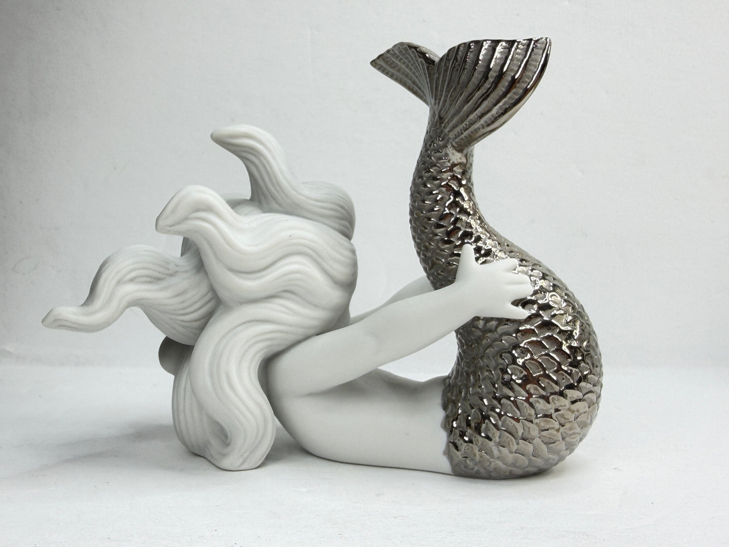 Lladró "Playing at Sea" Mermaid Silver Lustre Porcelain Figurine 01008545 A1223