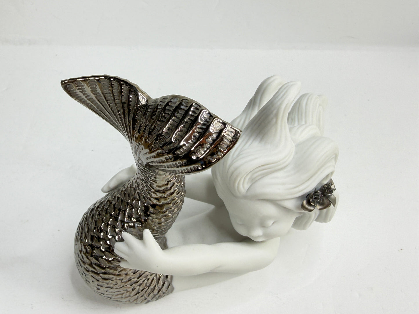 Lladró "Playing at Sea" Mermaid Silver Lustre Porcelain Figurine 01008545 A1223