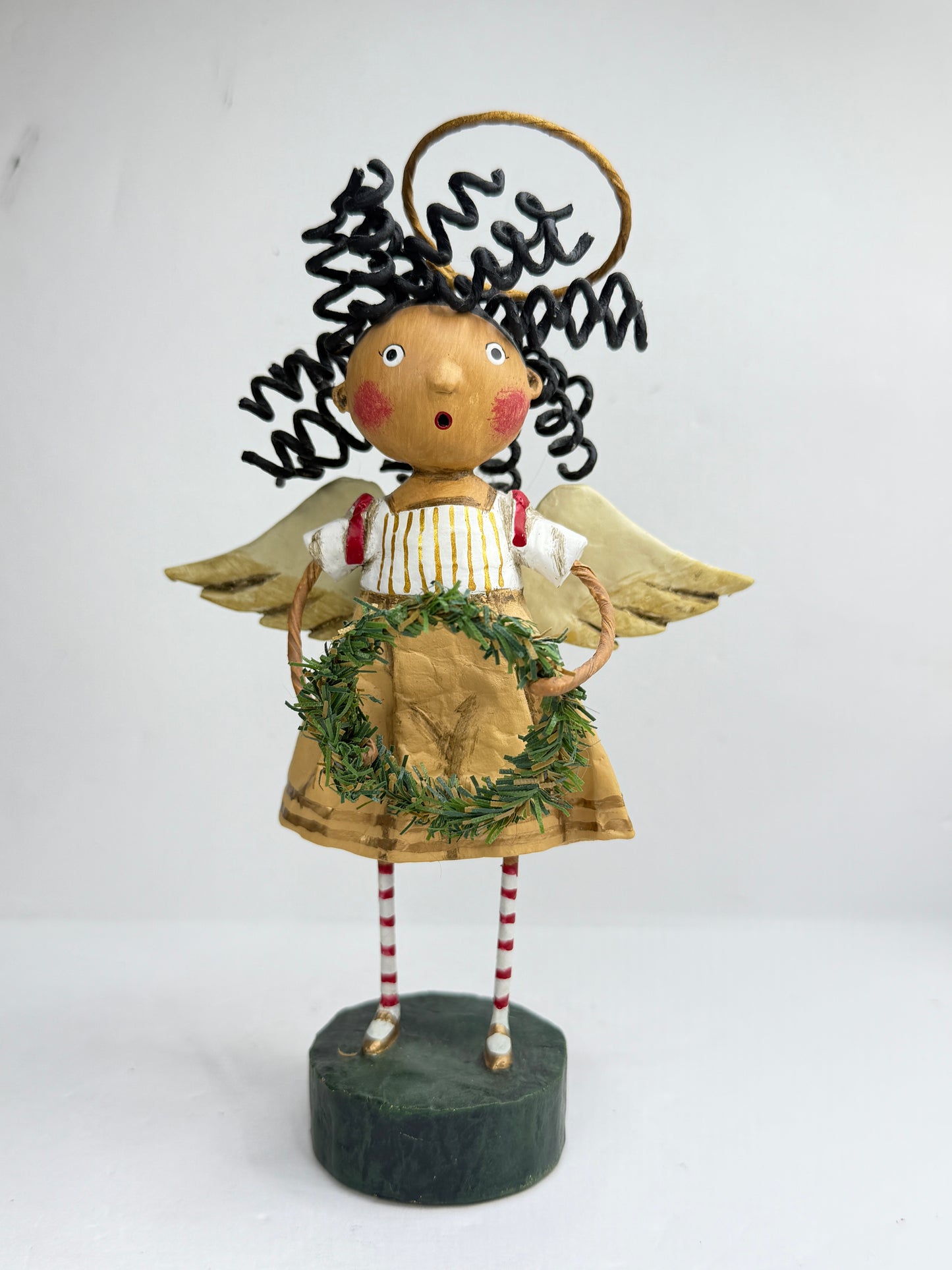 Lori Mitchell Seasons Greetings Christmas Angel Wreath Figurine ESC 11172 XN