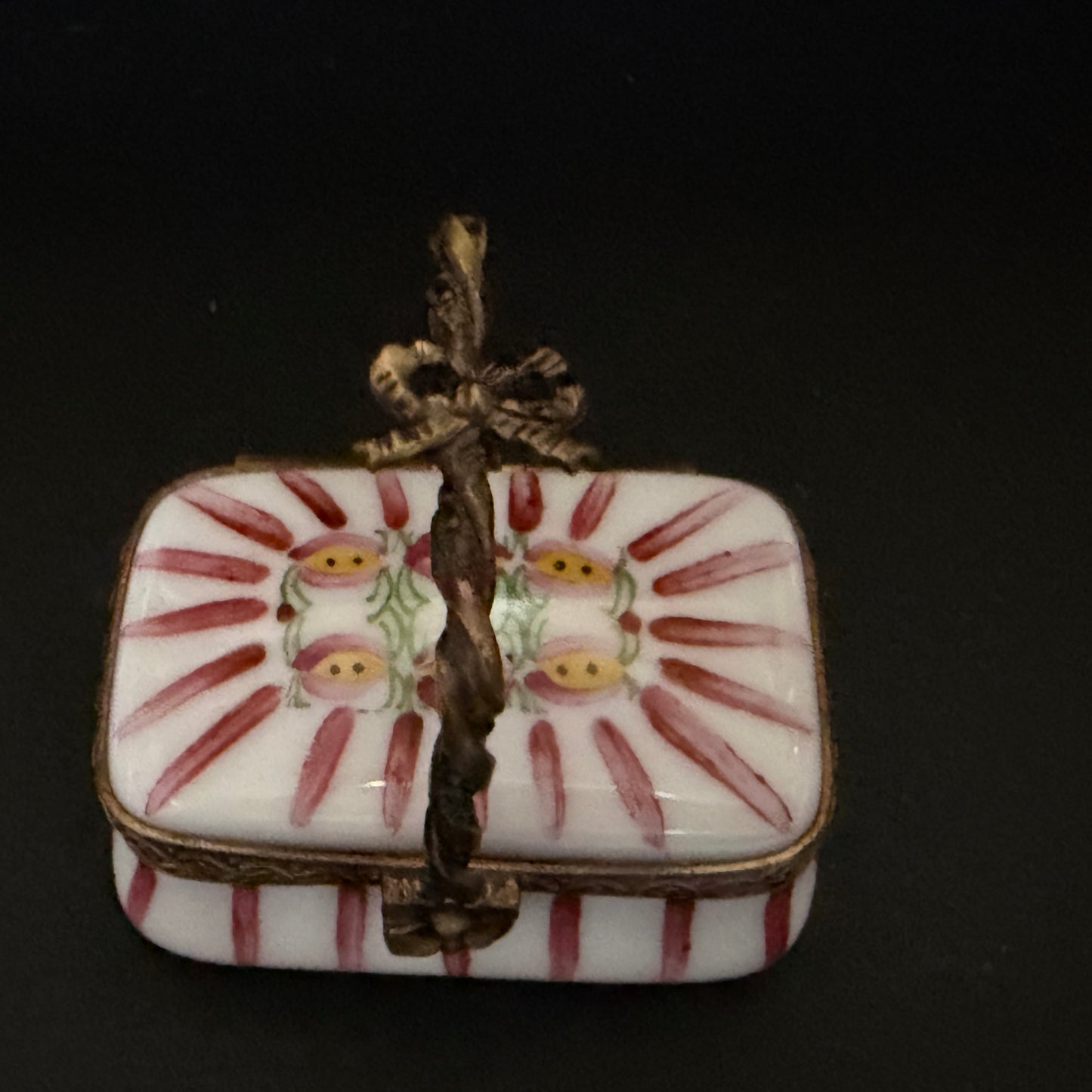 HS Limoges Hand Painted Porcelain Box with Twisted Handle Limited 25/500 A794