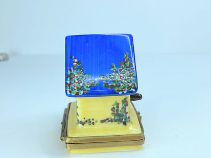 Limoges France Rochard Peint Main Birdhouse Trinket Box A51