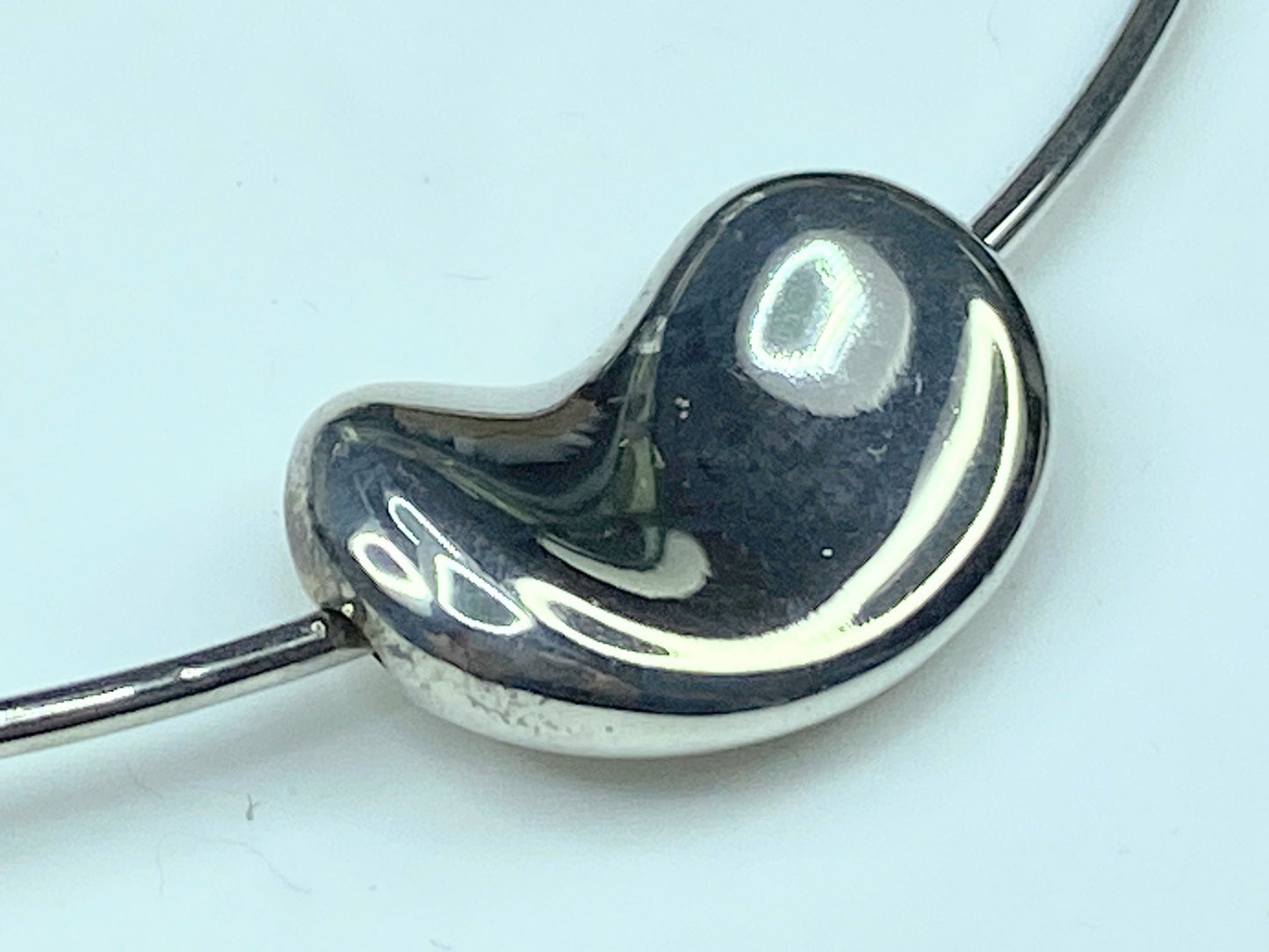 Tiffany & Co. 25.0mm Large Bean Design Elsa Peretti Wire collar choker 16" JR707