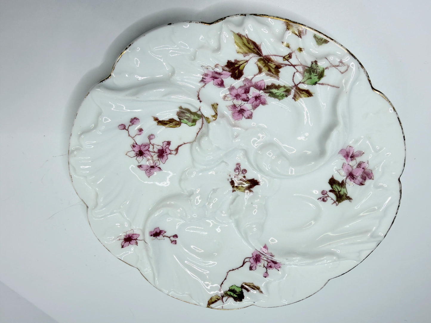 Antique Limoges Floral Oyster Plate Molded White Ground 7.5 Inch mint A796
