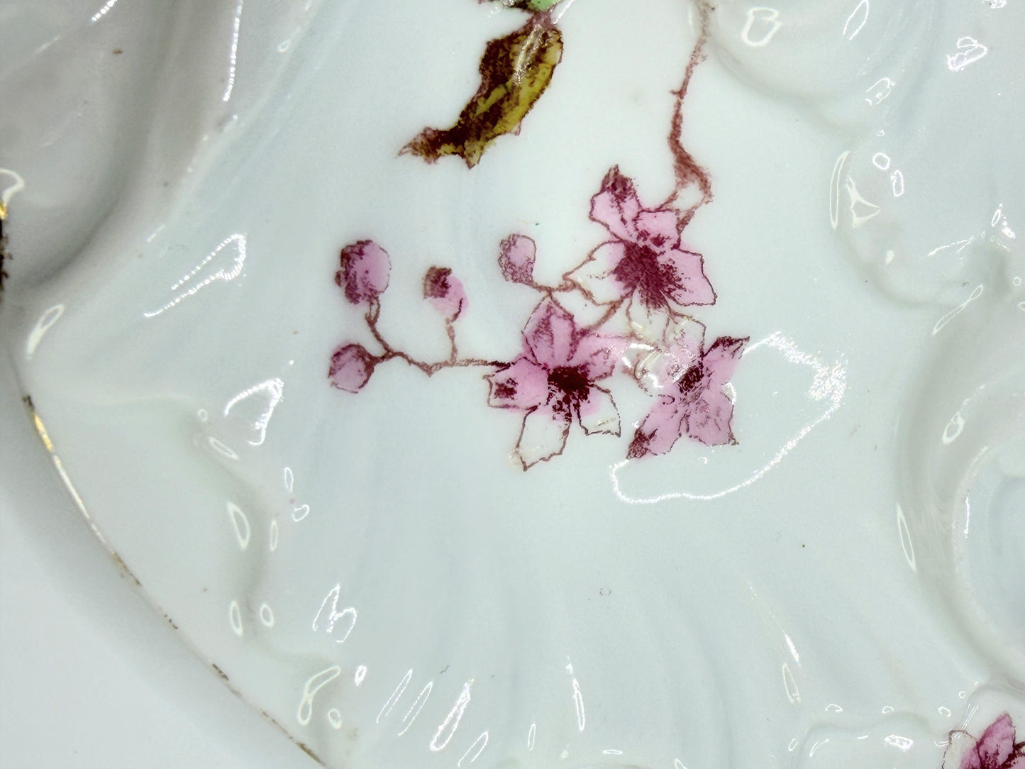 Antique Limoges Floral Oyster Plate Molded White Ground 7.5 Inch mint A796