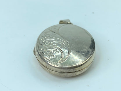 English Sterling silver 925 Scroll Oval locket 1 7/8" 12g JR796